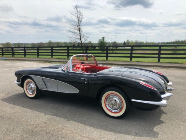 Chevrolet Corvette 1958 image number 3