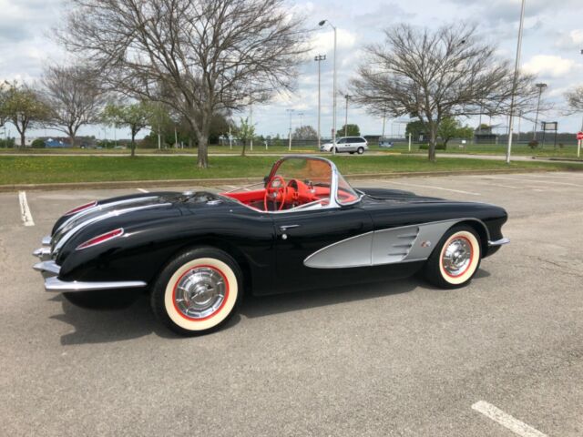 Chevrolet Corvette 1958 image number 44