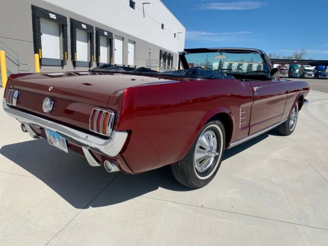 Ford Mustang 1966 image number 32