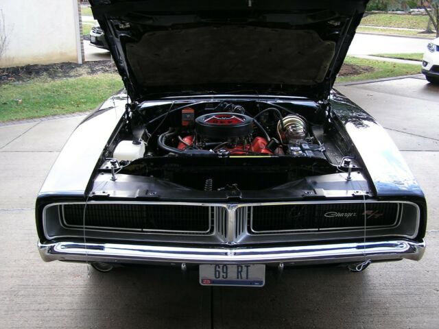 Dodge Charger 1969 image number 2