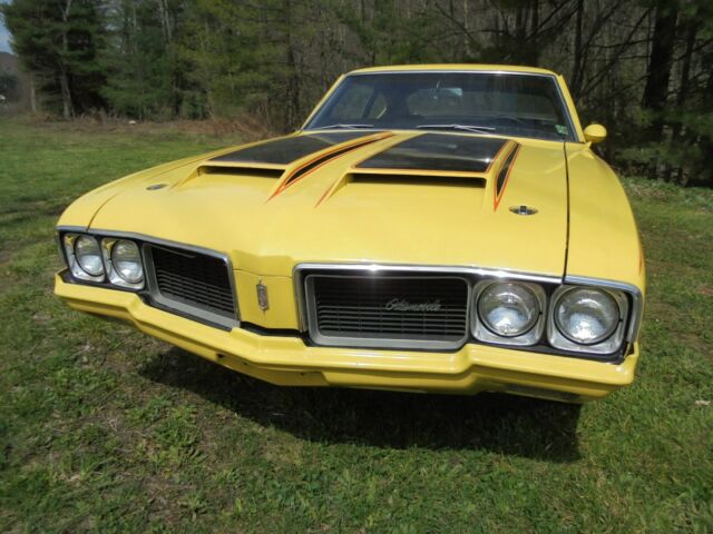 Oldsmobile Cutlass 1970 image number 0