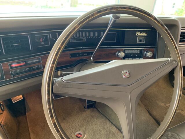 Cadillac DeVille 1973 image number 32