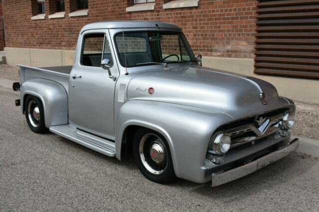 Ford F-100 1955 image number 1