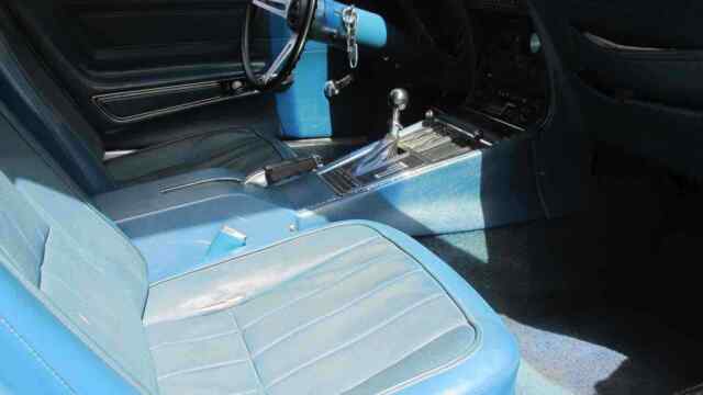 Chevrolet Corvette 1971 image number 11