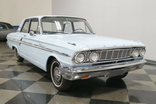 Ford Fairlane 1964 image number 17