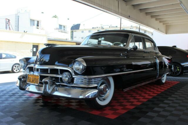 Cadillac STS 1950 image number 1