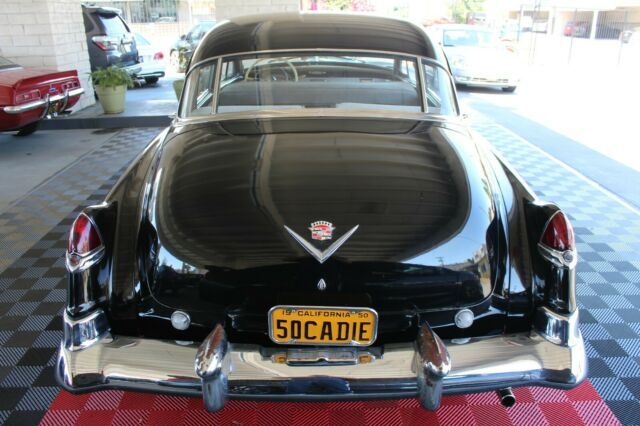 Cadillac STS 1950 image number 5