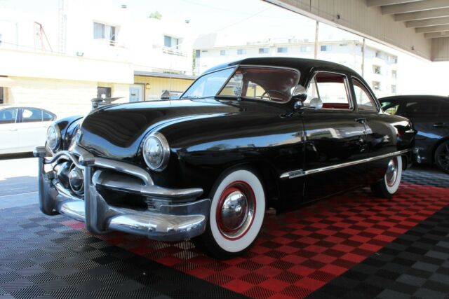 Ford Deluxe 1950 image number 1