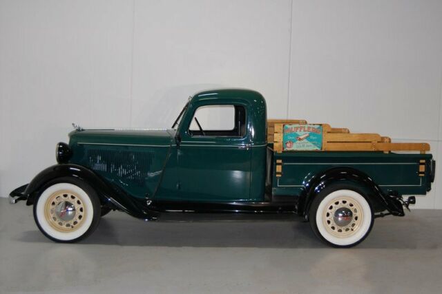 Dodge 1/2-Ton Pickup 1936 image number 1