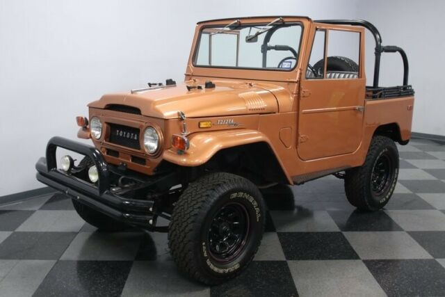 Toyota FJ Cruiser 1971 image number 22