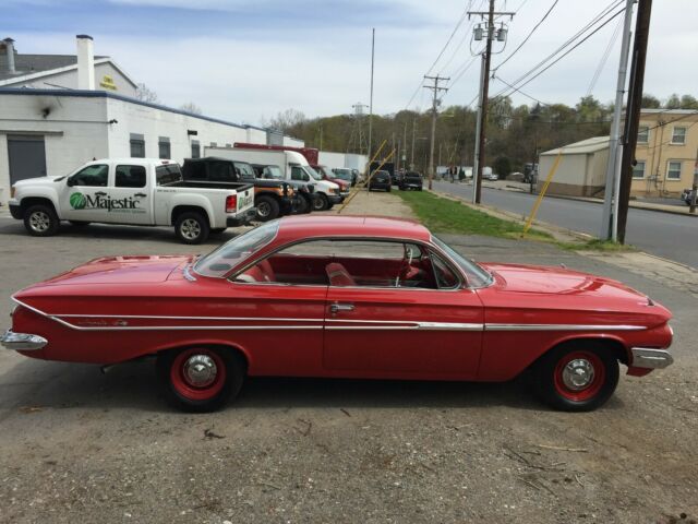 Chevrolet Impala 1961 image number 33