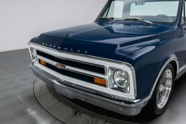 Chevrolet C-10 1968 image number 11