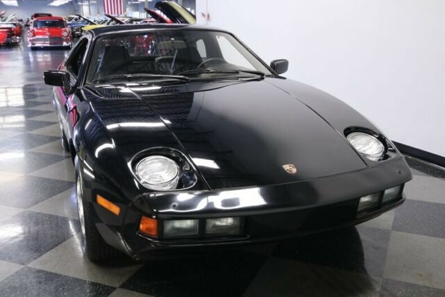 Porsche 928 1978 image number 18