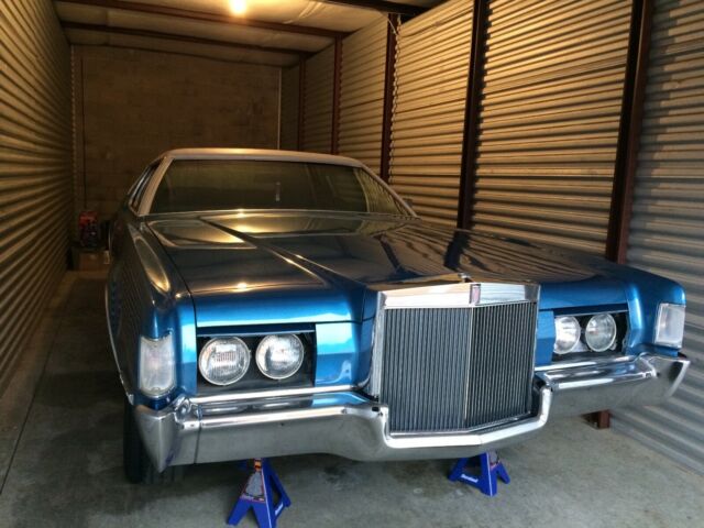 Lincoln Mark Series 1972 image number 2