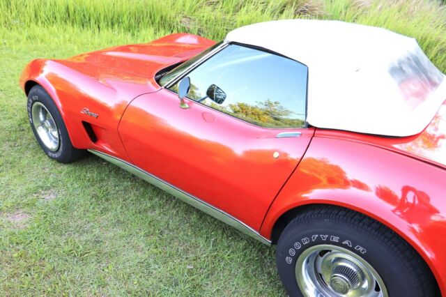 Chevrolet Corvette 1973 image number 10