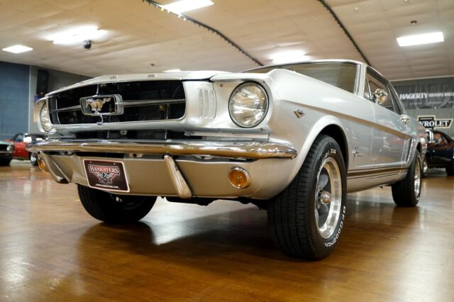 Ford Mustang 1965 image number 20