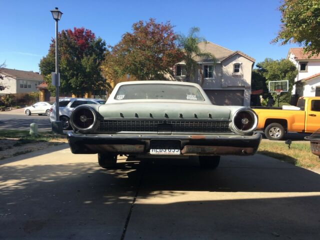 Ford Galaxie 1963 image number 17