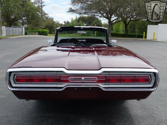 Ford Thunderbird 1966 image number 19