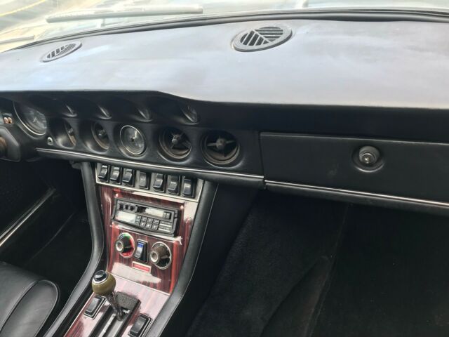 Jensen Interceptor 1974 image number 2