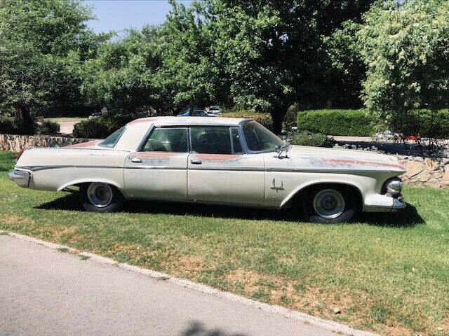 Chrysler Imperial 1963 image number 0