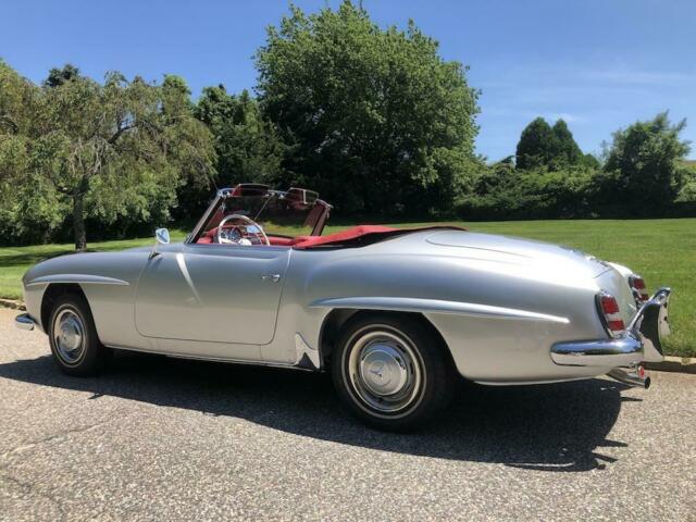 Mercedes-Benz SL-Class 1959 image number 36