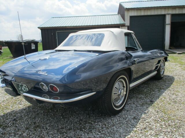 Chevrolet Corvette 1964 image number 22