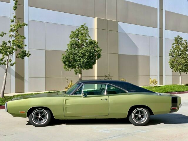 Dodge Charger 1970 image number 1