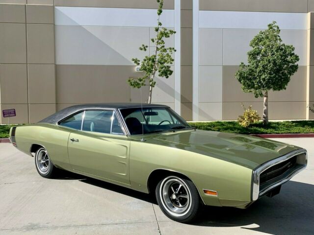 Dodge Charger 1970 image number 11