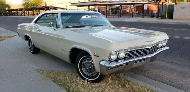 Chevrolet Impala 1965 image number 28