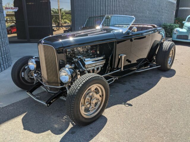 Ford Roadster 1932 image number 0