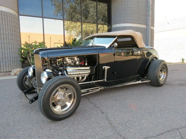 Ford Roadster 1932 image number 1