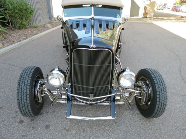 Ford Roadster 1932 image number 24