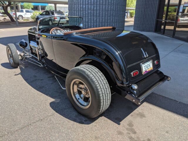 Ford Roadster 1932 image number 35