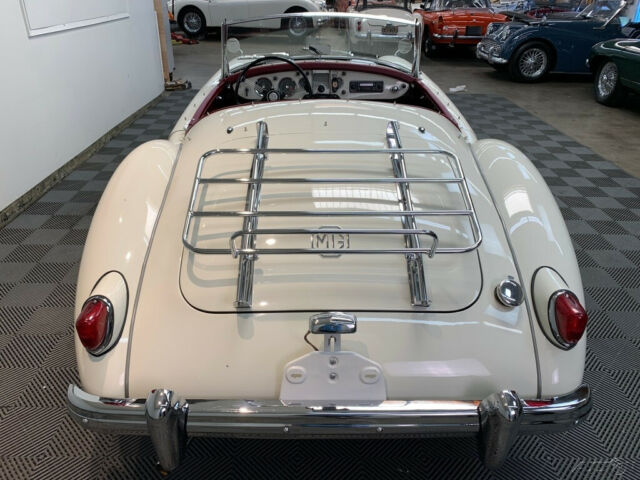 MG MGA 1957 image number 19