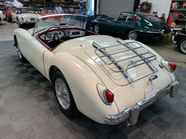 MG MGA 1957 image number 21