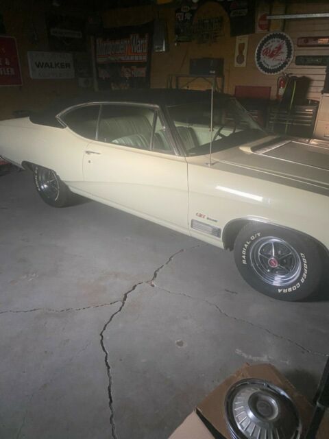 Buick Skylark 1968 image number 0