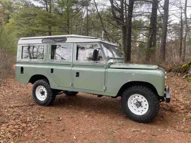 Land Rover Series III 1979 image number 9