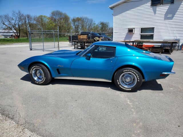 Chevrolet Corvette Stingray 1973 image number 28