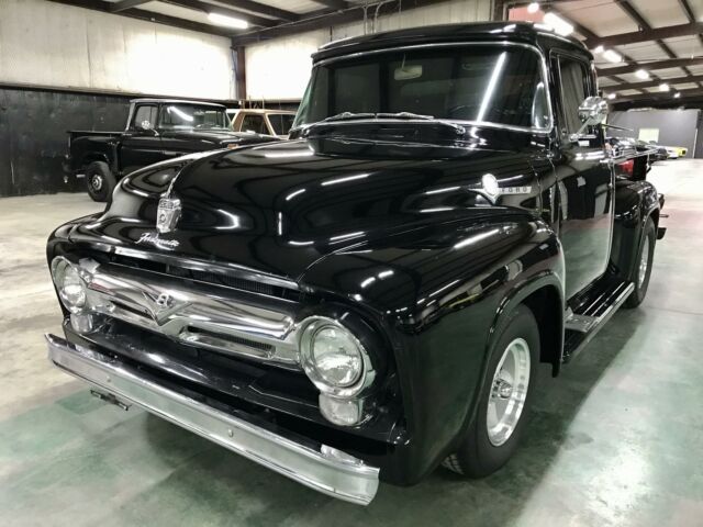 Ford F-100 1956 image number 0