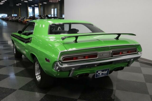 Dodge Challenger 1971 image number 10