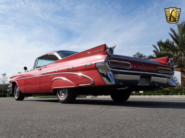 Pontiac Bonneville 1959 image number 13