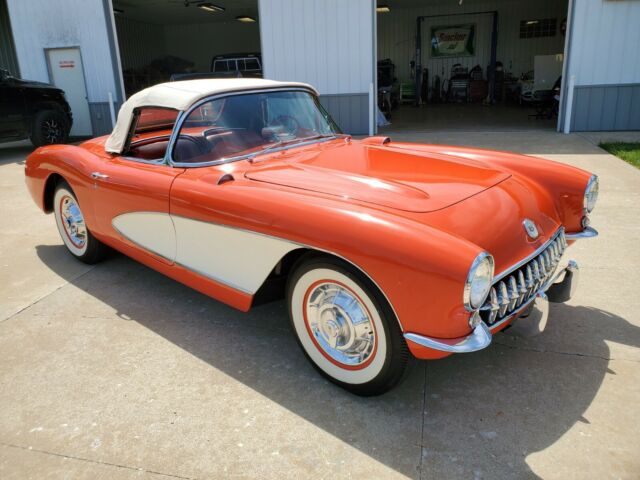 Chevrolet Corvette 1956 image number 30