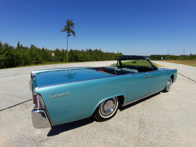 Lincoln Continental 1963 image number 1