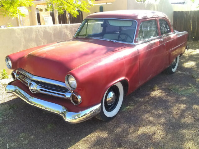 Ford Fairlane 1952 image number 0