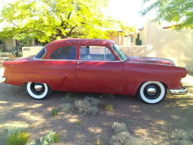 Ford Fairlane 1952 image number 29