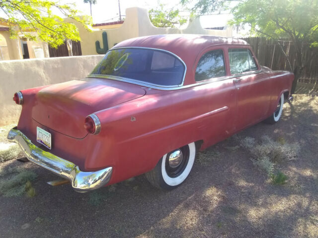 Ford Fairlane 1952 image number 31