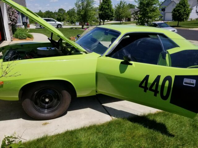 Plymouth Barracuda 1973 image number 29