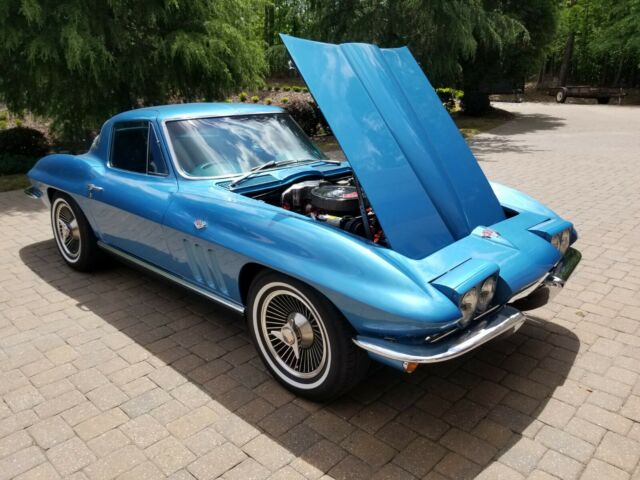 Chevrolet Corvette 1966 image number 1