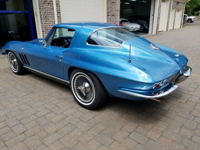 Chevrolet Corvette 1966 image number 15