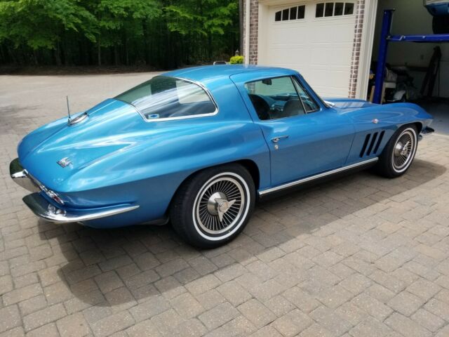 Chevrolet Corvette 1966 image number 16